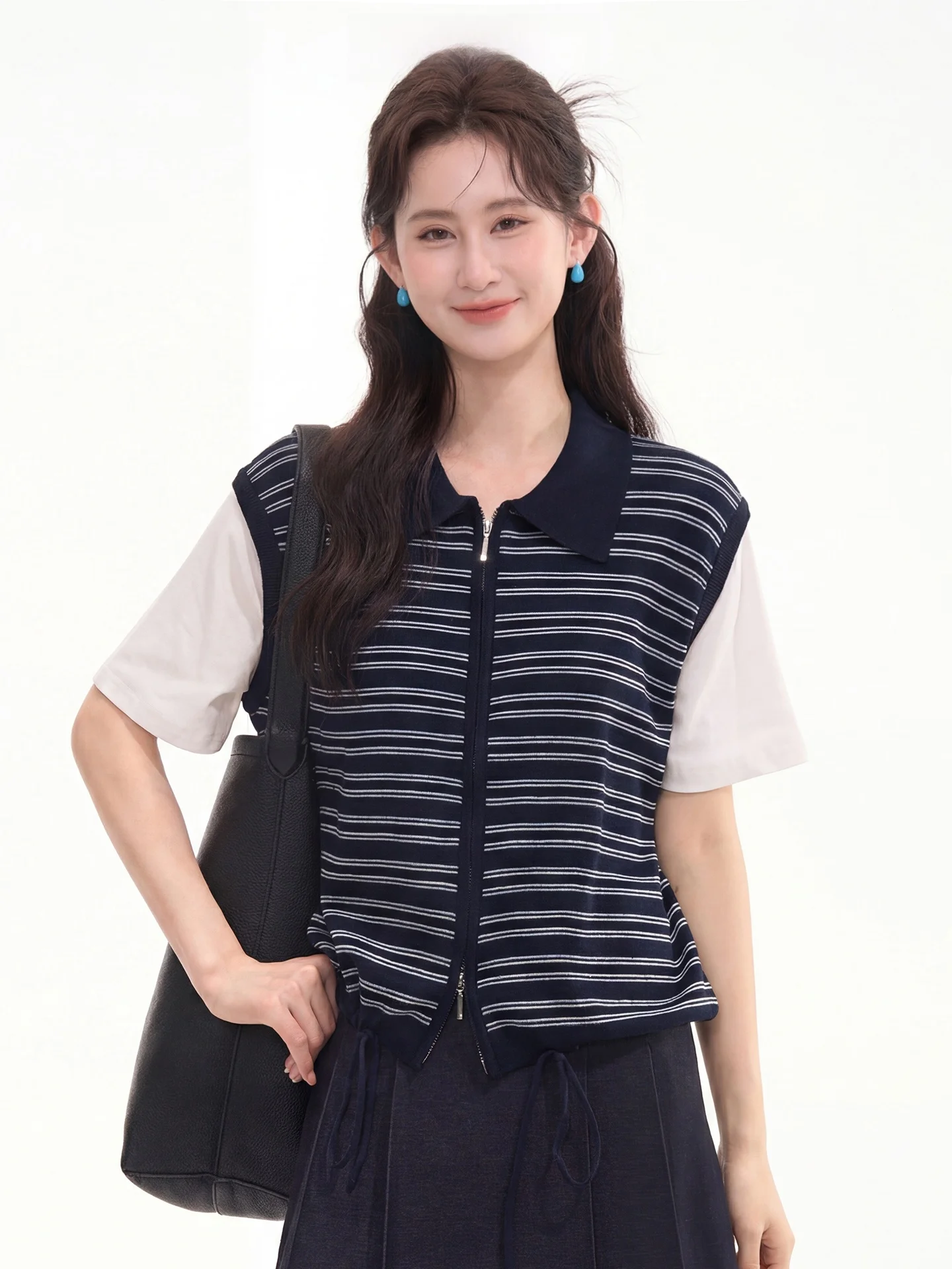 Heme 6 Wool Blend Short Sleeve Zipper Collar Striped Knitwear Casual Style Fake Two-Piece Women's Top Floral Field Window
Heme 6 Wool Blend Short Sleeve Zipper Collar Striped Knitwear Casual Style Fake Two-Piece Women's Top Floral Field Window