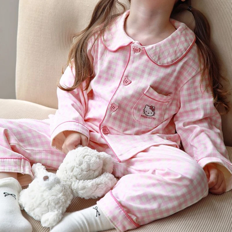 Новые милые детские пижамы с анимацией Hello Kitty, милая детская пижама с героями мультфильмов, красивая домашняя одежда для маленьких девочек, кардиган, комплект из двух предметов
Новые милые детские пижамы с анимацией Hello Kitty, милая детская пижама с героями мультфильмов, красивая домашняя одежда для маленьких девочек, кардиган, комплект из двух предметов