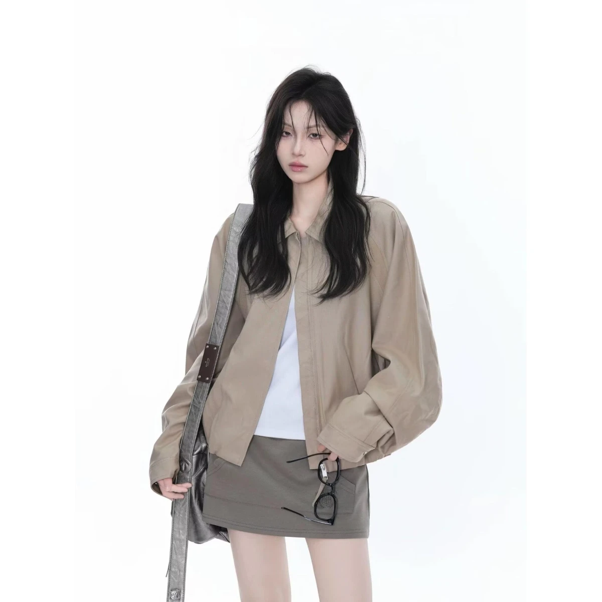 Мужская свободная куртка 2024: весенне-осенняя уличная одежда в стиле Хонконг, японский Харадзюку, корейская версия, модная верхняя одежда
Мужская свободная куртка 2024: весенне-осенняя уличная одежда в стиле Хонконг, японский Харадзюку, корейская версия, модная верхняя одежда