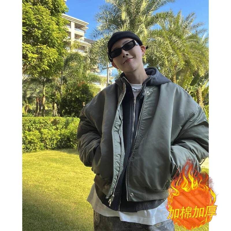 Military Green AM1 Pilot Jacket Cotton Sportswear Men Autumn Winter American Style Short Baseball Coat Warm Thickened Long Sl...
Military Green AM1 Pilot Jacket Cotton Sportswear Men Autumn Winter American Style Short Baseball Coat Warm Thickened Long Sl...