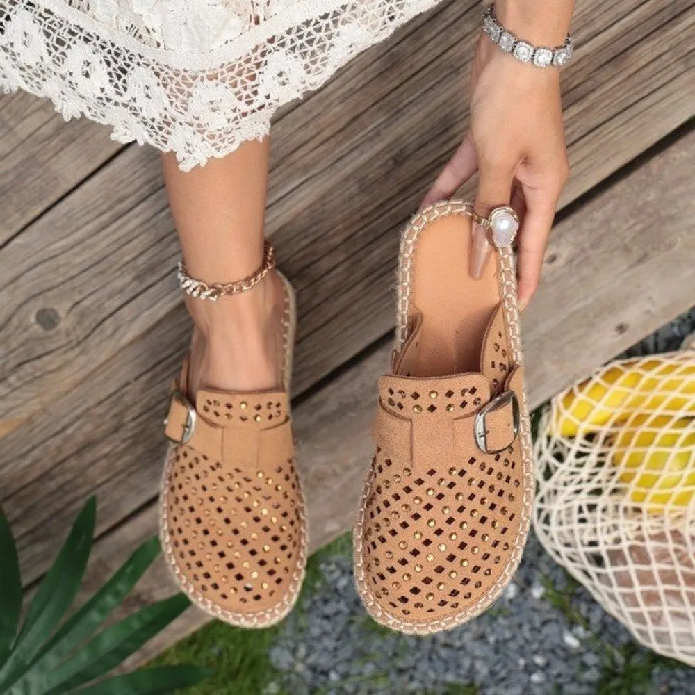 Bohemian Openwork Women's Mule Slippers Comfortable Espadrille Flats with Buckle for Summer Casual Beach Daily Wear
Bohemian Openwork Women's Mule Slippers Comfortable Espadrille Flats with Buckle for Summer Casual Beach Daily Wear