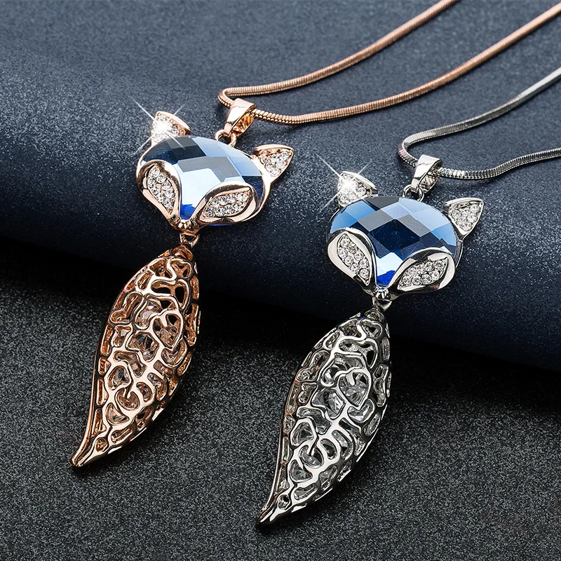 Classic crystal fox pendant, long sweater necklace, versatile clothes and accessory pendant
Classic crystal fox pendant, long sweater necklace, versatile clothes and accessory pendant