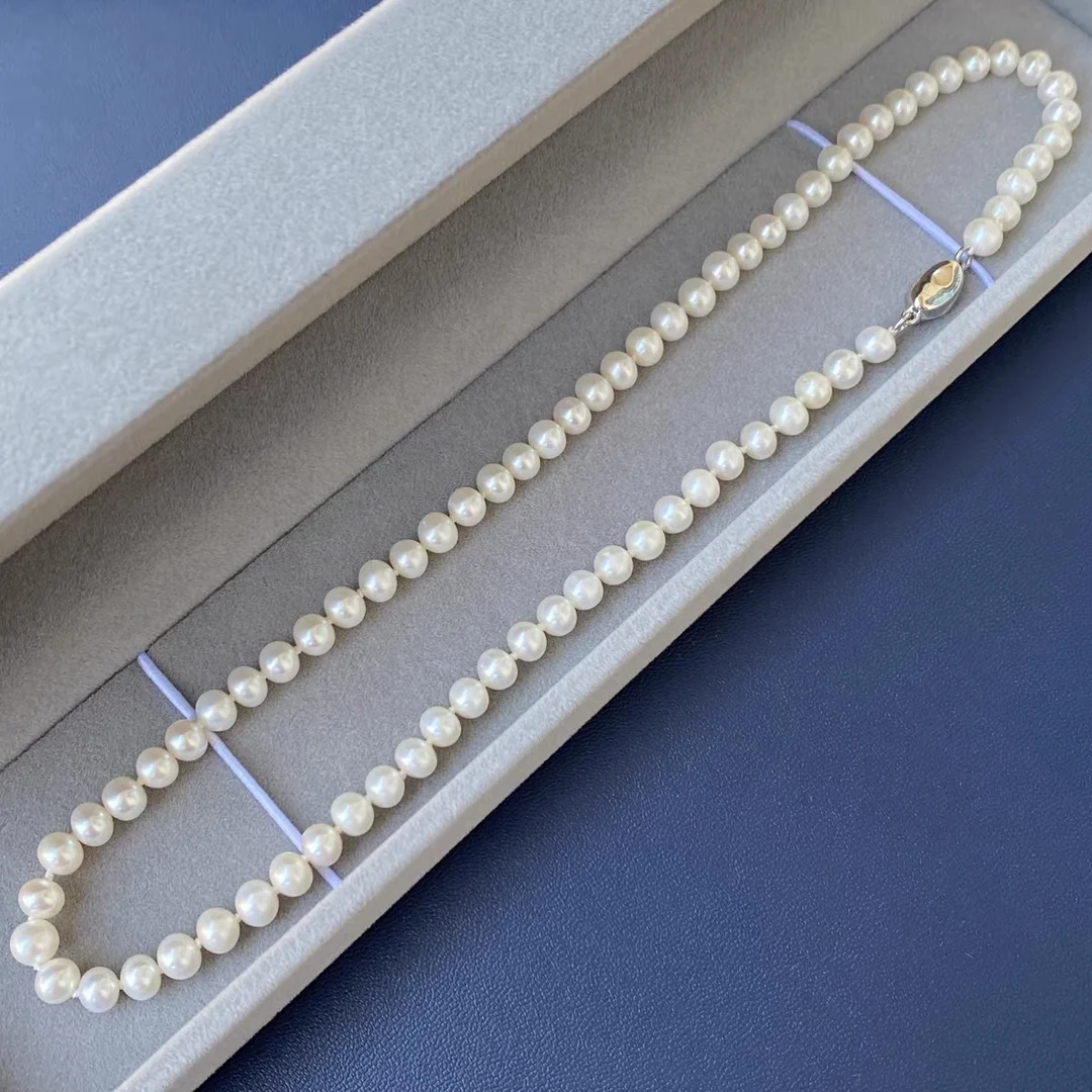 Elegant necklace AAAA5-6mm natural white pearl necklace 18in/925s - supports customized sizes
Elegant necklace AAAA5-6mm natural white pearl necklace 18in/925s - supports customized sizes
