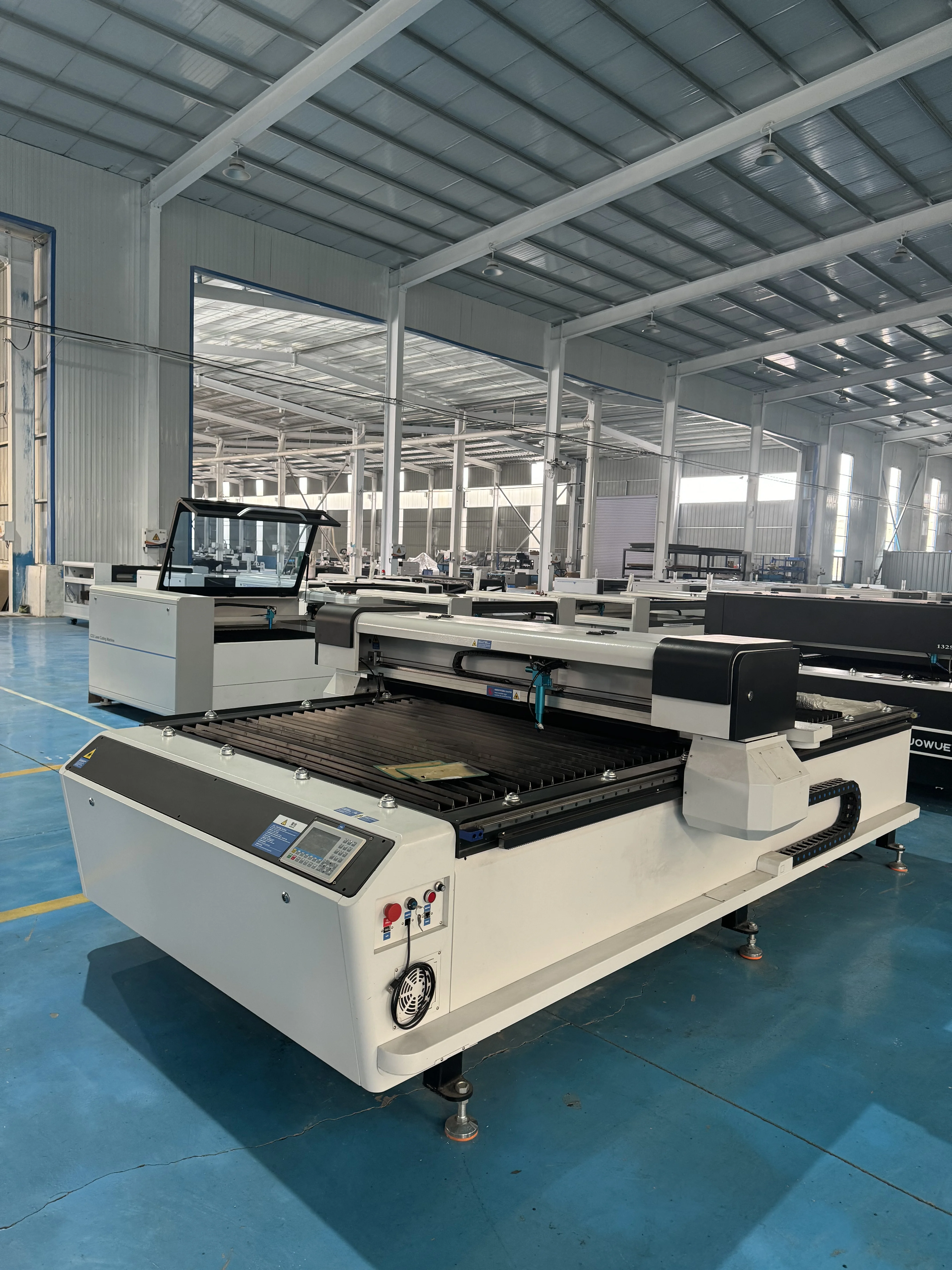 Big Format 4*8 Feet / 1300*2500mm CO2 Laser Machine 1325 cnc cutting fabric cloth wood acrylic mdf with Reci W6 150W Power
Big Format 4*8 Feet / 1300*2500mm CO2 Laser Machine 1325 cnc cutting fabric cloth wood acrylic mdf with Reci W6 150W Power