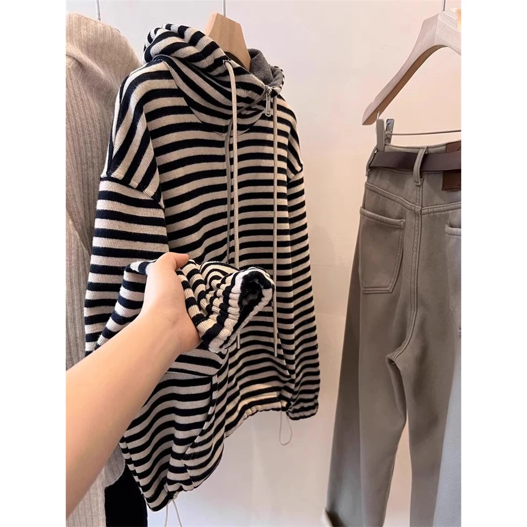 Retro Striped Hoodie Women's Thickened Half Zipper Fleece Lined Commute Style Autumn Winter Coat Casual Streetwear
Retro Striped Hoodie Women's Thickened Half Zipper Fleece Lined Commute Style Autumn Winter Coat Casual Streetwear