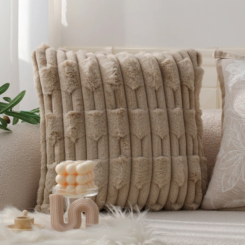 Cushion Cover Pillow Cover 45x45cm Chain Brown Plush Pillow Cover Winter Essential Decorative Pillow Cover
Cushion Cover Pillow Cover 45x45cm Chain Brown Plush Pillow Cover Winter Essential Decorative Pillow Cover