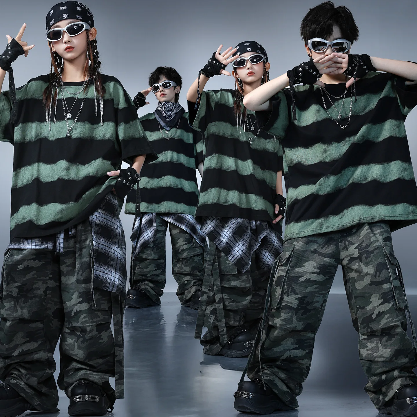 Kid Kpop Hip Hop Clothing Black Striped T Shirt Top Camo Casual Strap Parachute Cargo Pants for Girl Boy Dance Costumes Clothes
Kid Kpop Hip Hop Clothing Black Striped T Shirt Top Camo Casual Strap Parachute Cargo Pants for Girl Boy Dance Costumes Clothes