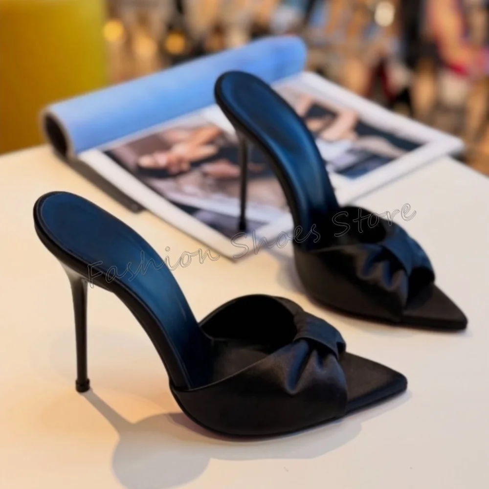 Черные атласные тапочки с острым носком и бантом, с открытым носком для женщин, на тонком высоком каблуке, модные вечерние тапочки для ужина, 2025 Zapatos Para Mujeres
Черные атласные тапочки с острым носком и бантом, с открытым носком для женщин, на тонком высоком каблуке, модные вечерние тапочки для ужина, 2025 Zapatos Para Mujeres