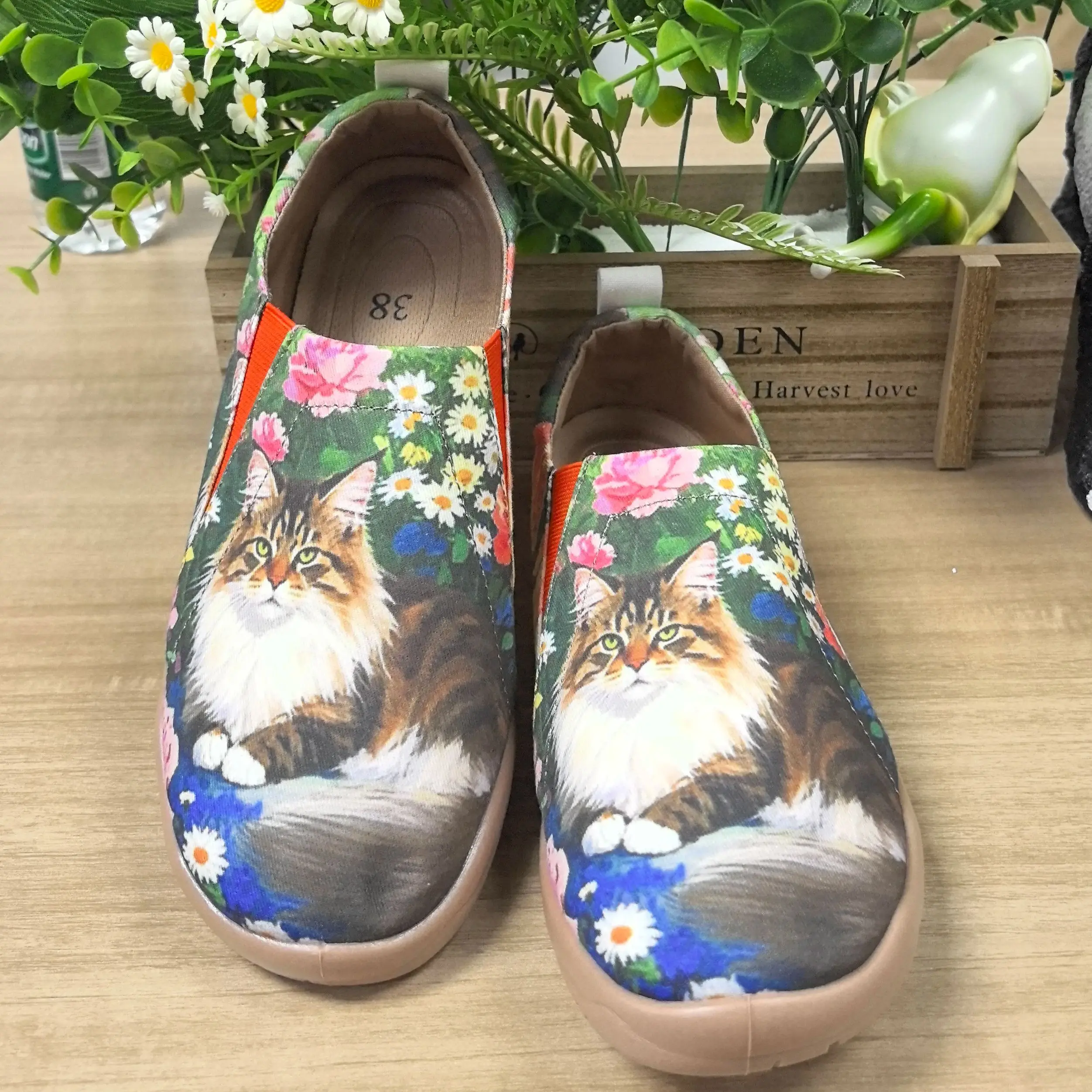 Women's Spring and Summer New Fashion Trbottomy Animal Cat Pink Flower Print Casual Shoes, Comfortable Shallow Low-Cut Soft Soles, Lightweight and Breathable Large Size Women's Shoes
Women's Spring and Summer New Fashion Trbottomy Animal Cat Pink Flower Print Casual Shoes, Comfortable Shallow Low-Cut Soft Soles, Lightweight and Breathable Large Size Women's Shoes