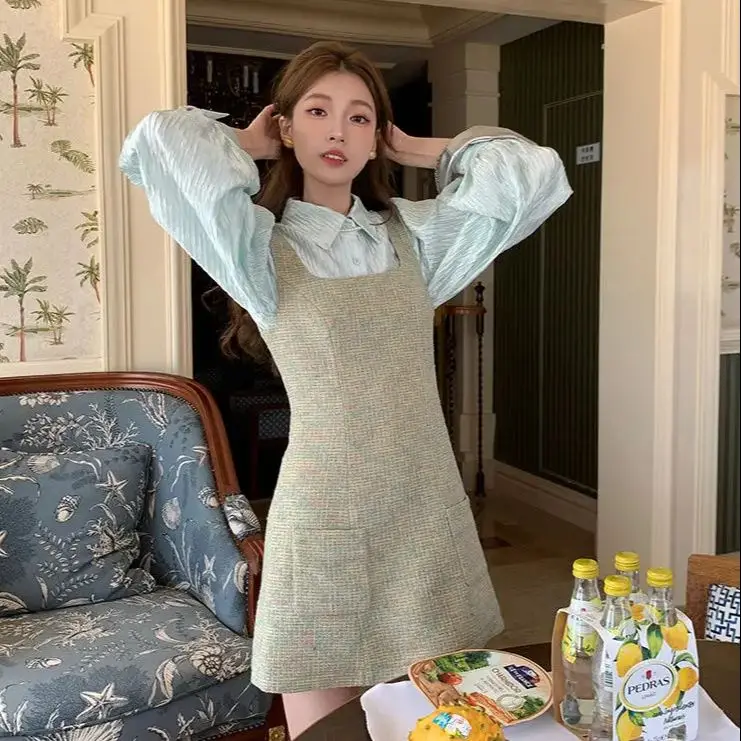 Two-Piece Set Sequin Style Small Sling Dress Long-Sleeved Shirt 2025 Spring New Versatile High-End Niche Design Set
Two-Piece Set Sequin Style Small Sling Dress Long-Sleeved Shirt 2025 Spring New Versatile High-End Niche Design Set