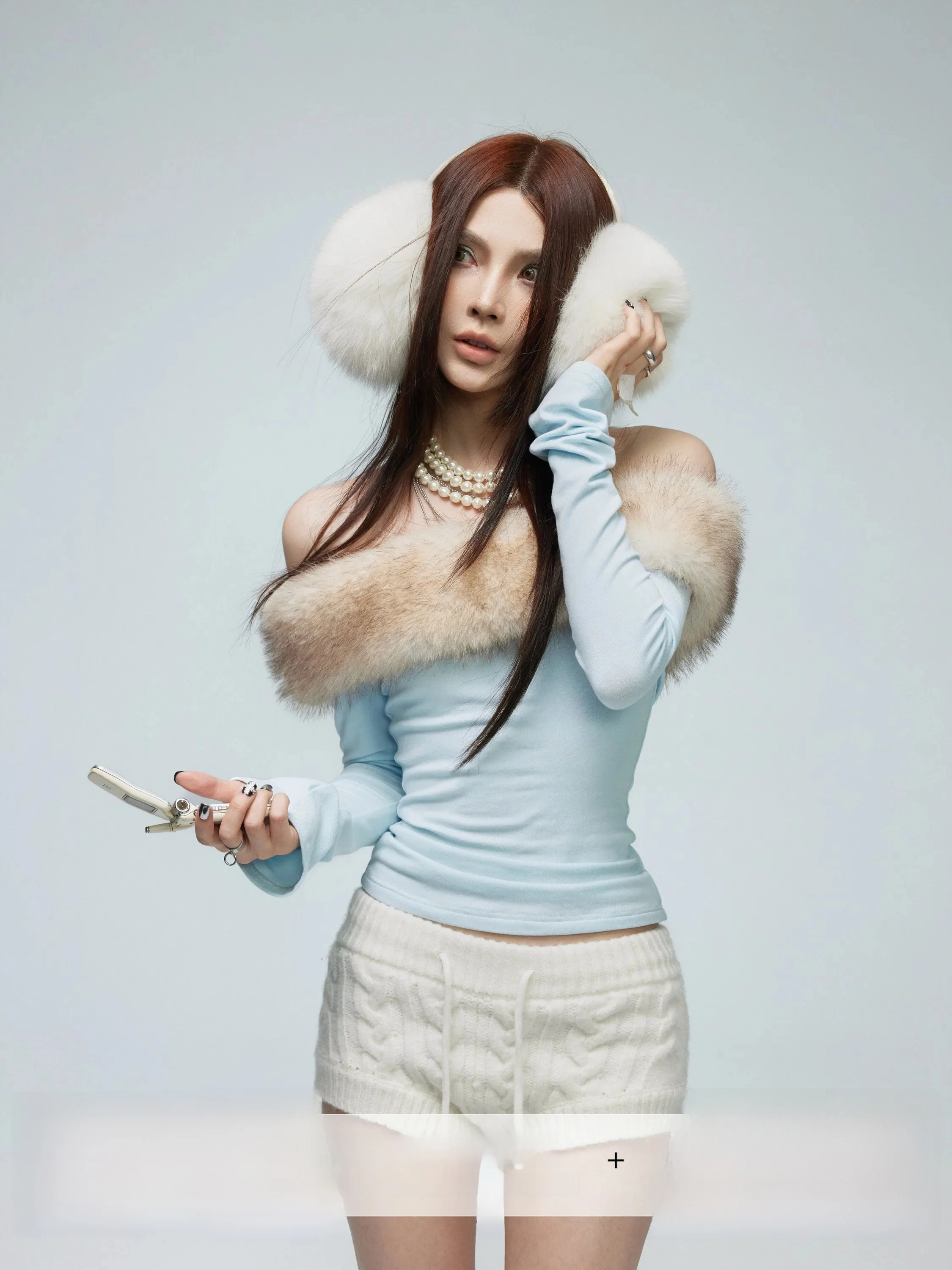 Spicy Girl Shoulder Bared T-shirt with Fur Collar Splice Long Sleeve Slim Fit Casual Fashion for Ladies Chinese Production
Spicy Girl Shoulder Bared T-shirt with Fur Collar Splice Long Sleeve Slim Fit Casual Fashion for Ladies Chinese Production