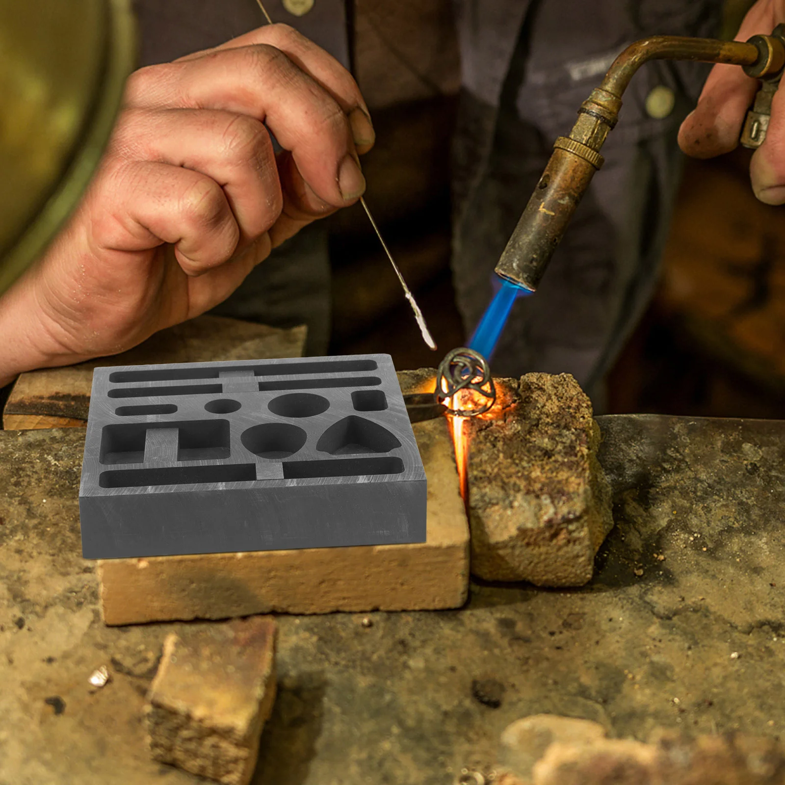 Graphite Oil Tank Mold Melting Silver Ingot Universal Supply Gold Metal Casting Mould
Graphite Oil Tank Mold Melting Silver Ingot Universal Supply Gold Metal Casting Mould
