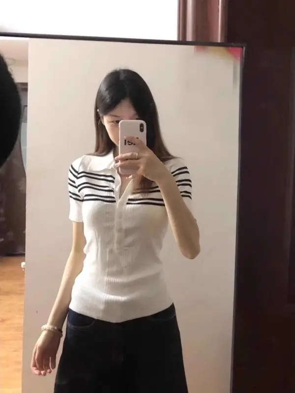 Korean Style Striped Half Open Collar Short Sleeve Women's T-Shirt Design Sensation Knitted Top Early Spring 2026 New A...
Korean Style Striped Half Open Collar Short Sleeve Women's T-Shirt Design Sensation Knitted Top Early Spring 2026 New A...