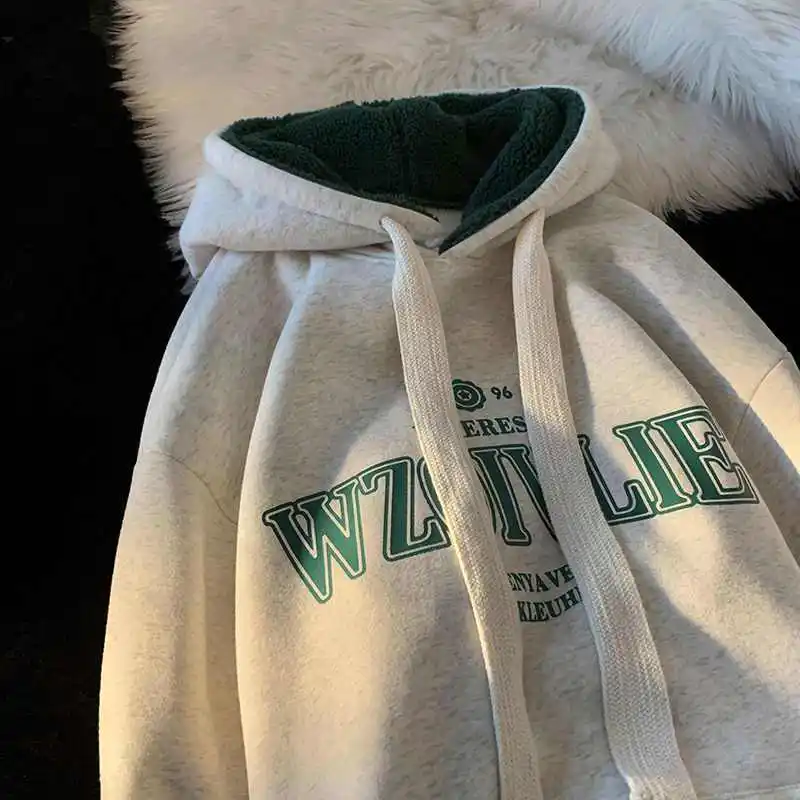 American style trendy men and women hip-hop retro personality letter print hooded sweatshirt for couples loose casual Harajuku
American style trendy men and women hip-hop retro personality letter print hooded sweatshirt for couples loose casual Harajuku