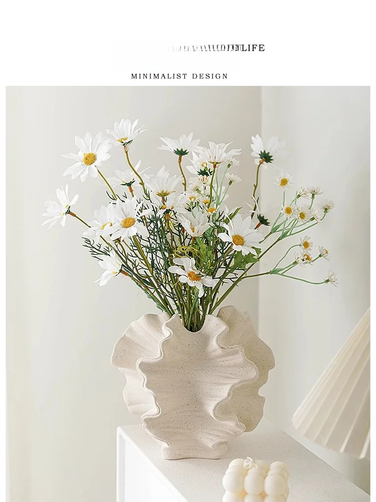 Modern Simple Abstract Art Ceramic Flower Vase Irregular Shape Home Decoration Tabletop Large And Small Sizes Available
Modern Simple Abstract Art Ceramic Flower Vase Irregular Shape Home Decoration Tabletop Large And Small Sizes Available