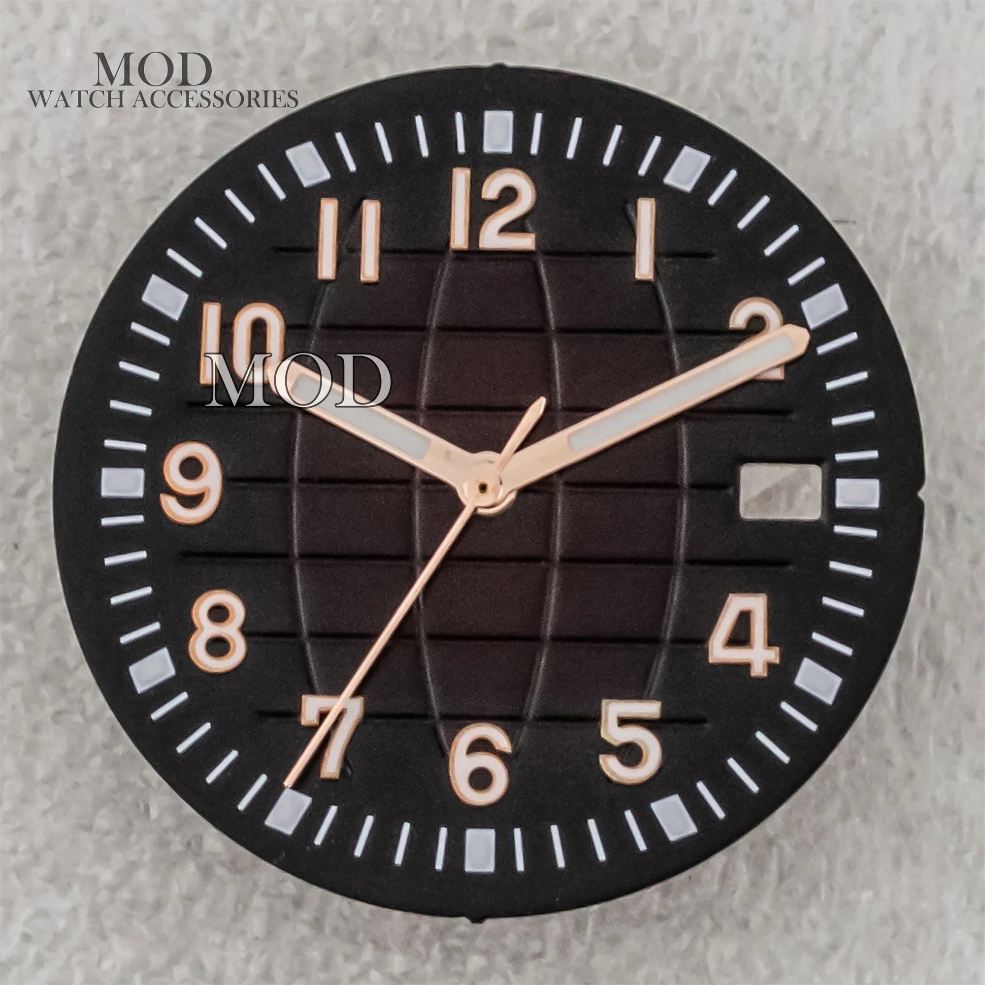 32mm Watch Dial Luminous Face Hands for AQUANAUT Nautilus NH35 Automatic Movement Modified Parts Repair Tools NH35 Watch Dial
32mm Watch Dial Luminous Face Hands for AQUANAUT Nautilus NH35 Automatic Movement Modified Parts Repair Tools NH35 Watch Dial
