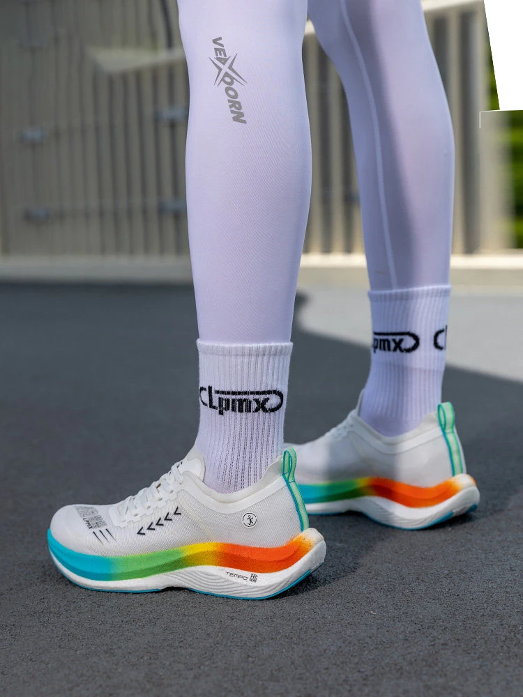 Men's running trainers; unisex outdoor running trainers; durable trainers for walking, jogging and hiking; sports trainers
Men's running trainers; unisex outdoor running trainers; durable trainers for walking, jogging and hiking; sports trainers