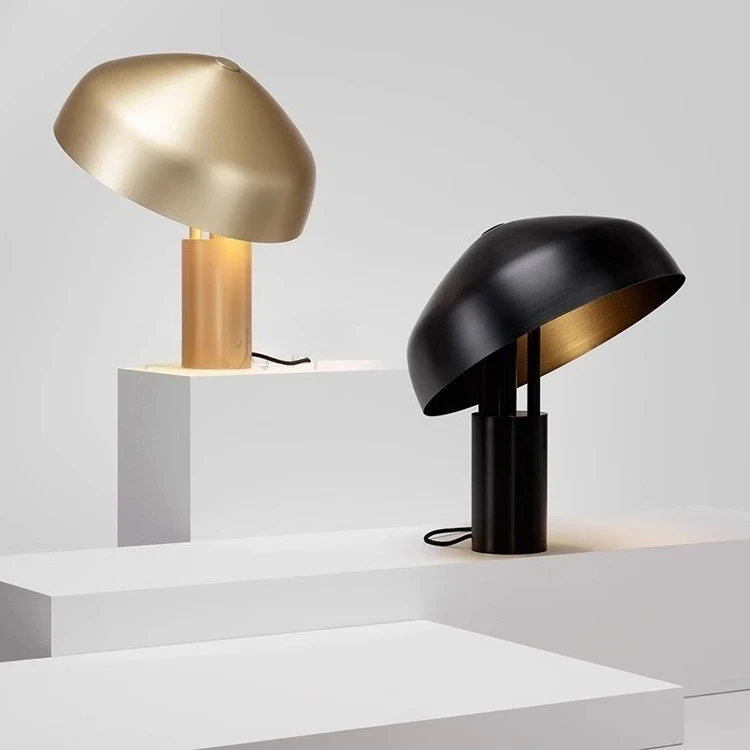 Postmodern desk lamp simple personality model room Nordic creative living room club exhibition hall office study bedside desk
Postmodern desk lamp simple personality model room Nordic creative living room club exhibition hall office study bedside desk