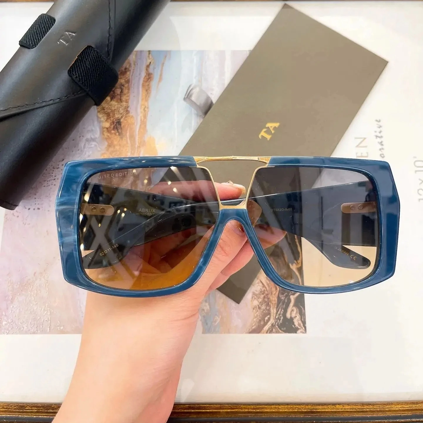 Original Factory For DIYTA DT ABRUX DTS420-A With Brand Box Popular LIMITED EDITION Leisure Retro Casual Men Women Sunglasses
Original Factory For DIYTA DT ABRUX DTS420-A With Brand Box Popular LIMITED EDITION Leisure Retro Casual Men Women Sunglasses