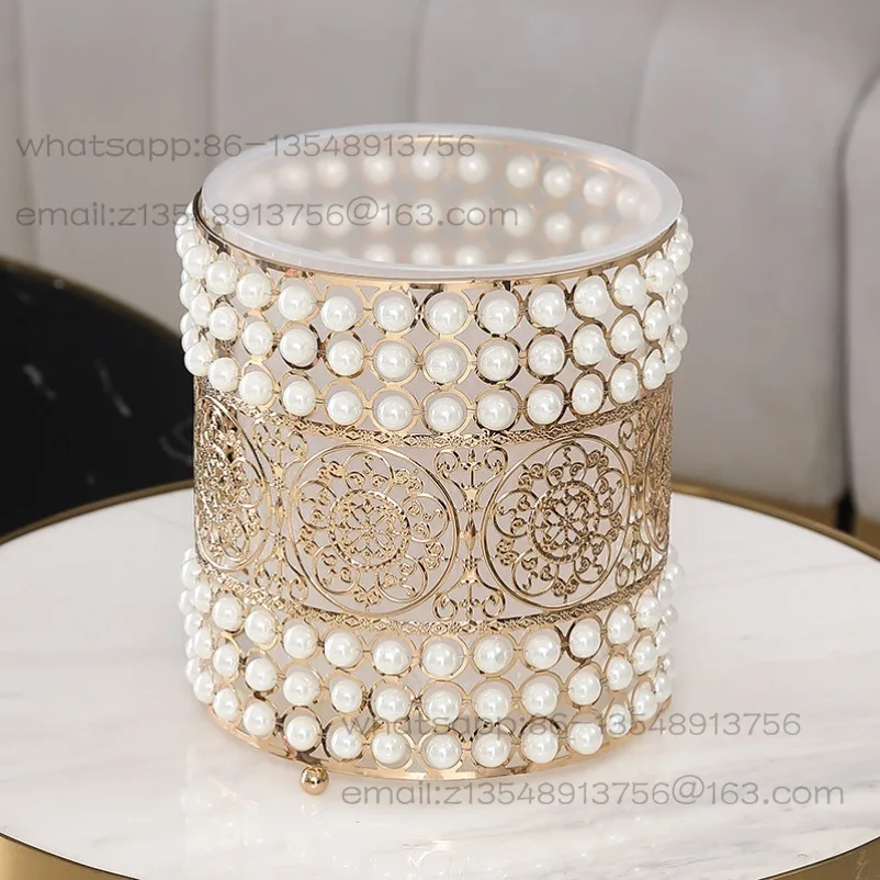 Exquisite Storage Trash Can Home Living Room Bedroom Light Luxury European Peel Confetti Bucket Metal Handicraft Storage Bucket
Exquisite Storage Trash Can Home Living Room Bedroom Light Luxury European Peel Confetti Bucket Metal Handicraft Storage Bucket