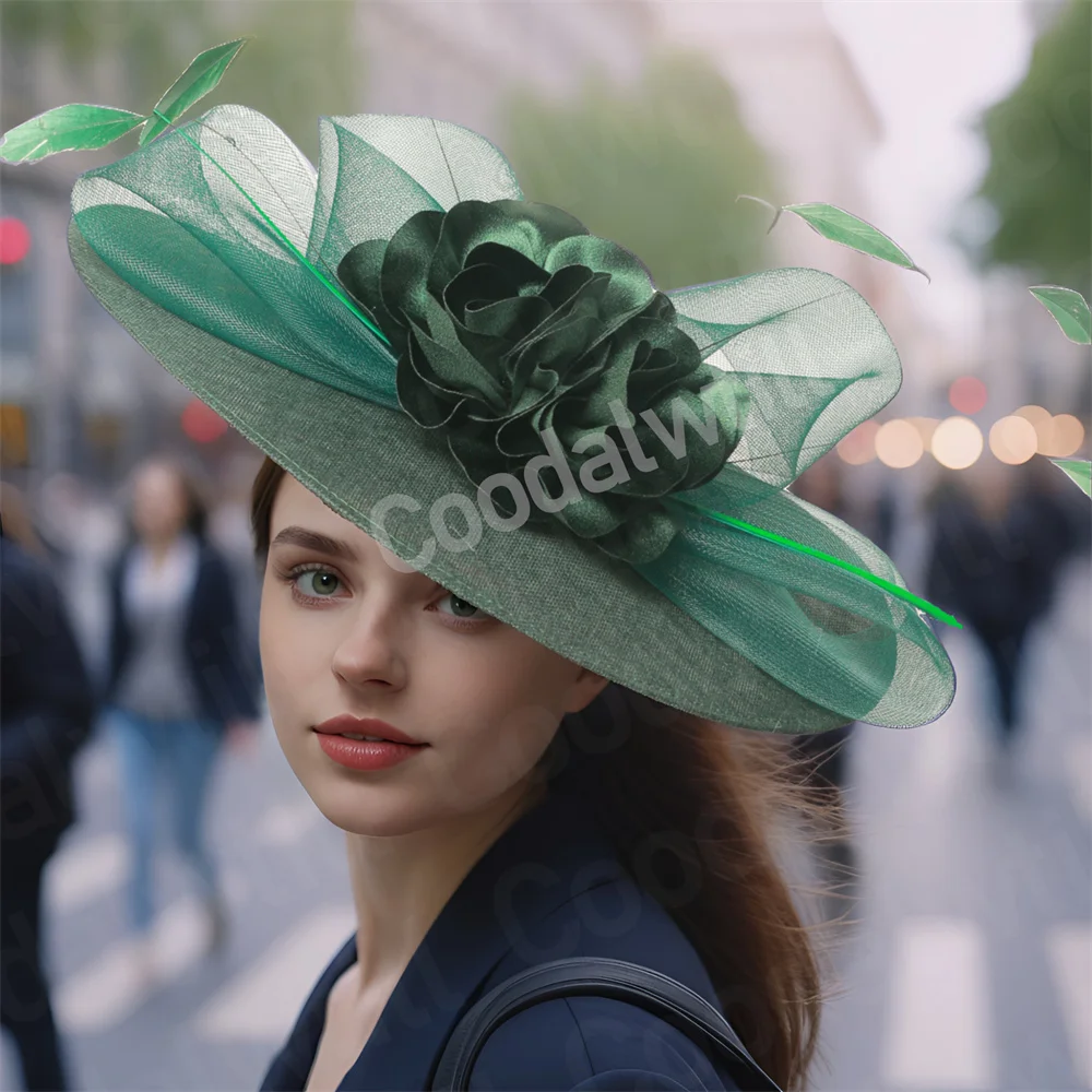 Большой дерби с цветком, женская шляпа с перьями, женский головной убор Royal Ascot, свадебная вечеринка, ужин, шляпа, церковная кепка-дот 
Большой дерби с цветком, женская шляпа с перьями, женский головной убор Royal Ascot, свадебная вечеринка, ужин, шляпа, церковная кепка-дот