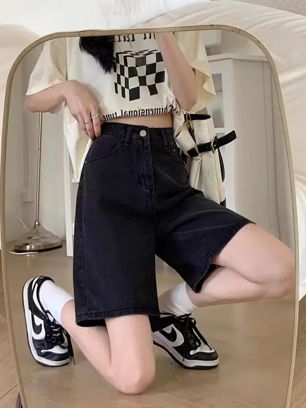 High Waist plus Size Black Five-Point Denim Shorts Women's Summer Slimming Straight Leg Jeans Casual Style Wide Leg Pants
High Waist plus Size Black Five-Point Denim Shorts Women's Summer Slimming Straight Leg Jeans Casual Style Wide Leg Pants