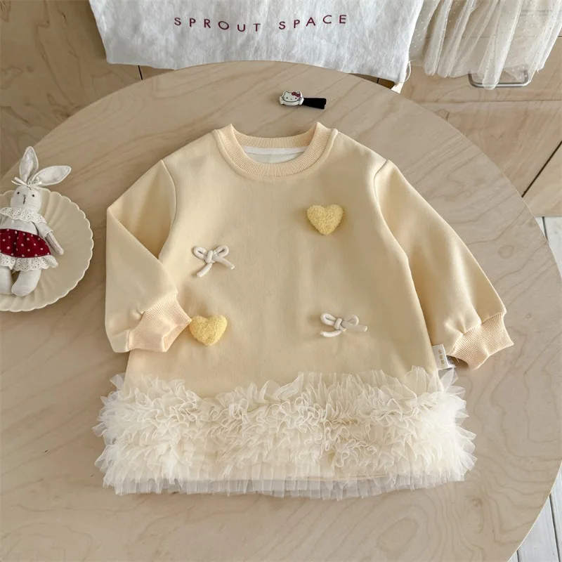 Girls Dress 2025 Autumn Yellow New Elegant Princess Dress Butterfly Knot Heart Mesh Comfortable Sanitary Dress
Girls Dress 2025 Autumn Yellow New Elegant Princess Dress Butterfly Knot Heart Mesh Comfortable Sanitary Dress