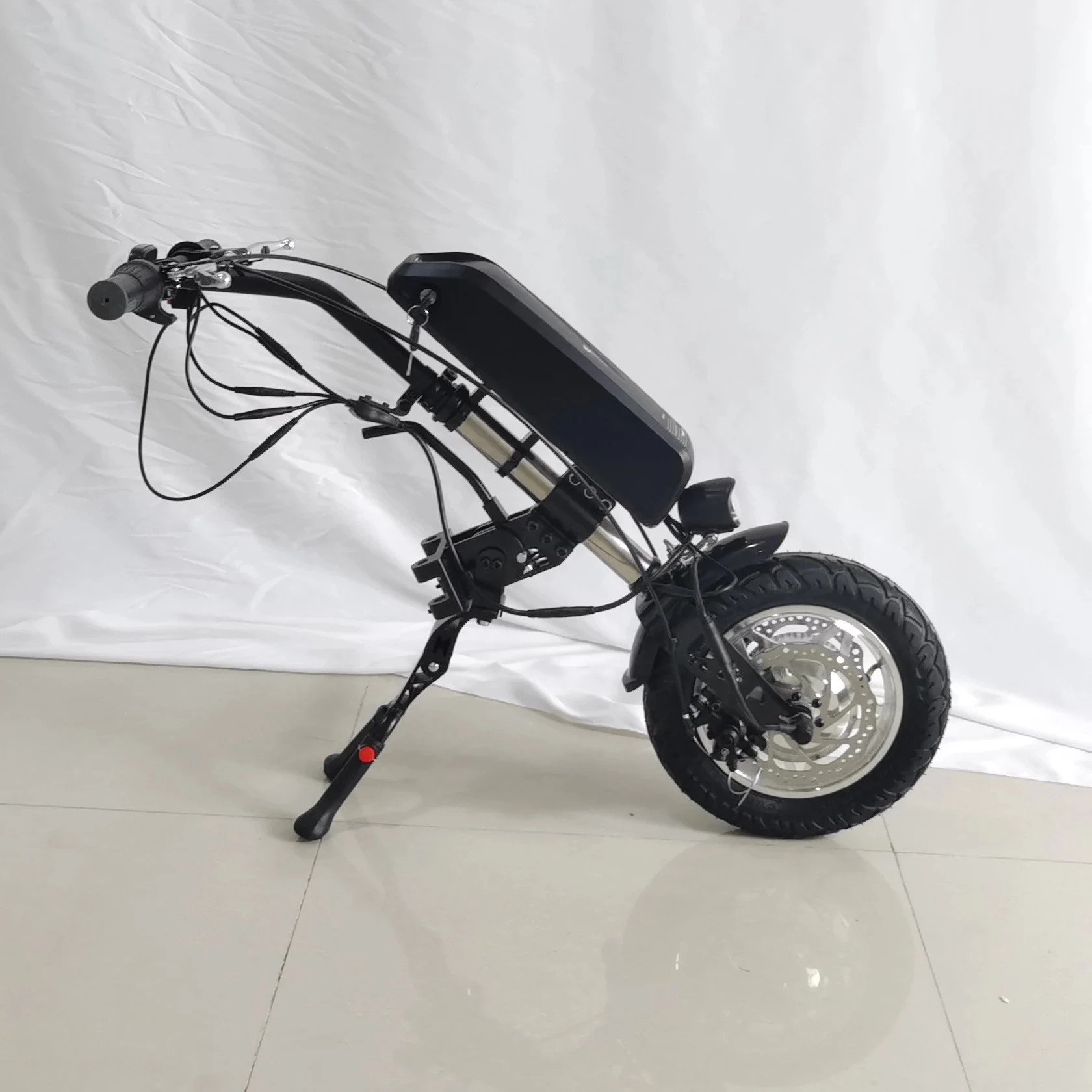 Hot Sale Stair Climbing Wheelchair Electric Handcycle Kit 350W 12inch Wheelchair Handbike
Hot Sale Stair Climbing Wheelchair Electric Handcycle Kit 350W 12inch Wheelchair Handbike