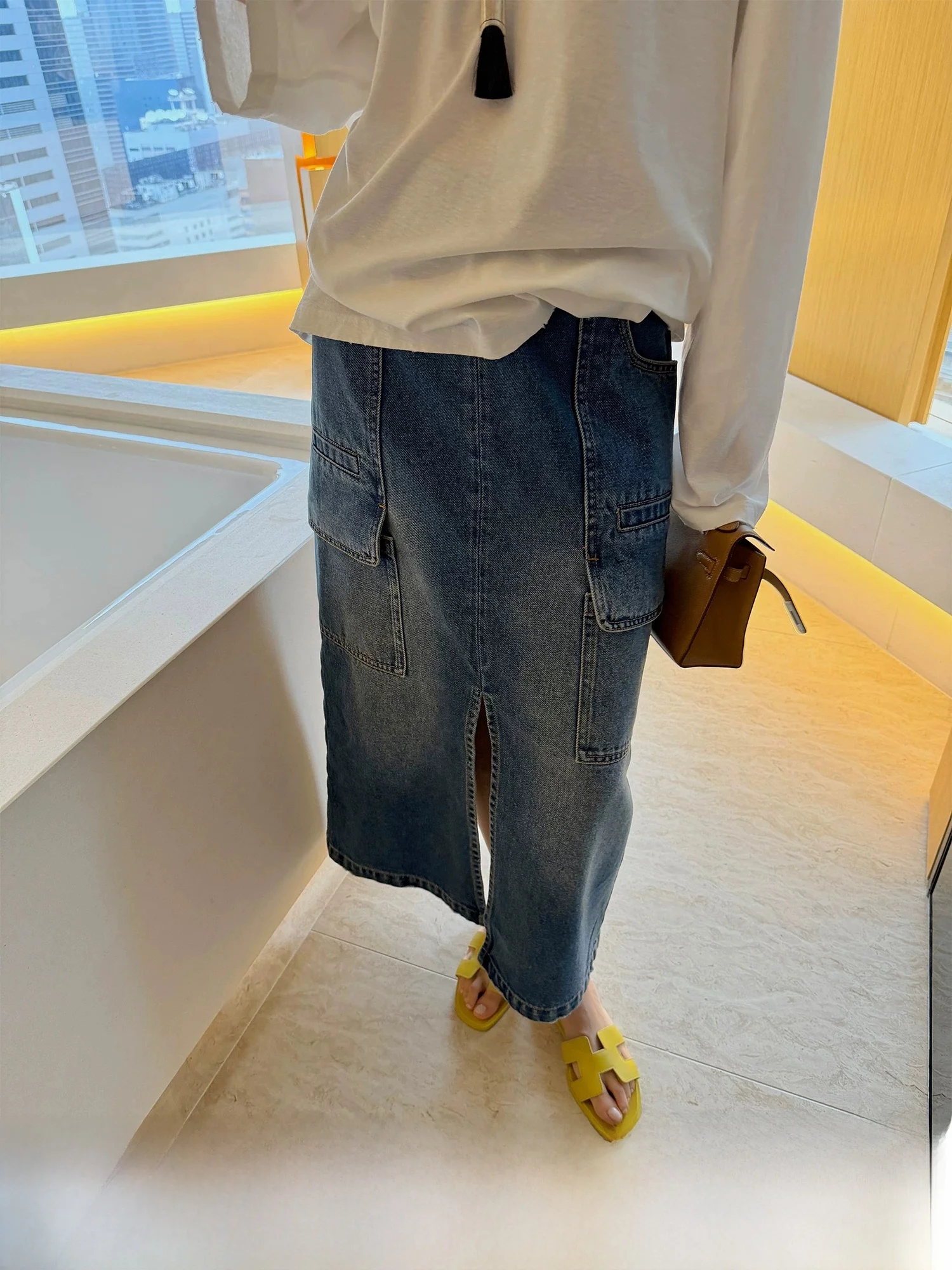 XiaoYao Yang Workwear Denim Skirt Retro Washed Stone Grinding Pocket Opening Split Half Skirt Women New
XiaoYao Yang Workwear Denim Skirt Retro Washed Stone Grinding Pocket Opening Split Half Skirt Women New