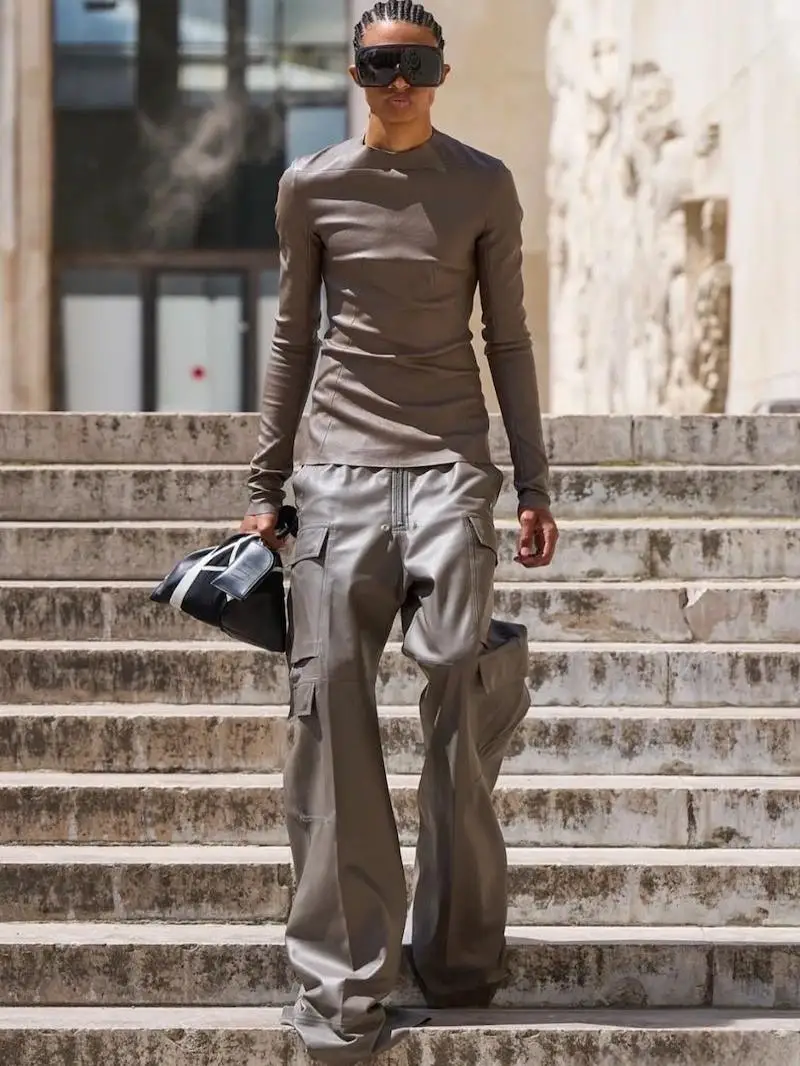 Повседневные металлизированные брюки из вощеной ткани с прямым кроем, широкими штанинами и завязками, молодежные, для активного отдыха
Повседневные металлизированные брюки из вощеной ткани с прямым кроем, широкими штанинами и завязками, молодежные, для активного отдыха