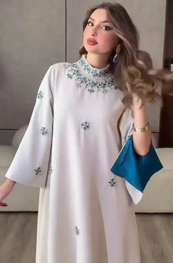 Arabia Customized Luxurious High Neck Beading Women's Evening Dresses For Birthday Party A-line Long Sleeves Party Prom Dresses
Arabia Customized Luxurious High Neck Beading Women's Evening Dresses For Birthday Party A-line Long Sleeves Party Prom Dresses