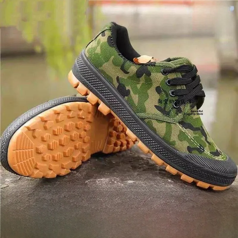 Men's Safety Shoes Thickened Cow Tendon Bottom Training Canvas Work Boots Anti-slip Wear-resistant for Farm And Construction ...
Men's Safety Shoes Thickened Cow Tendon Bottom Training Canvas Work Boots Anti-slip Wear-resistant for Farm And Construction ...
