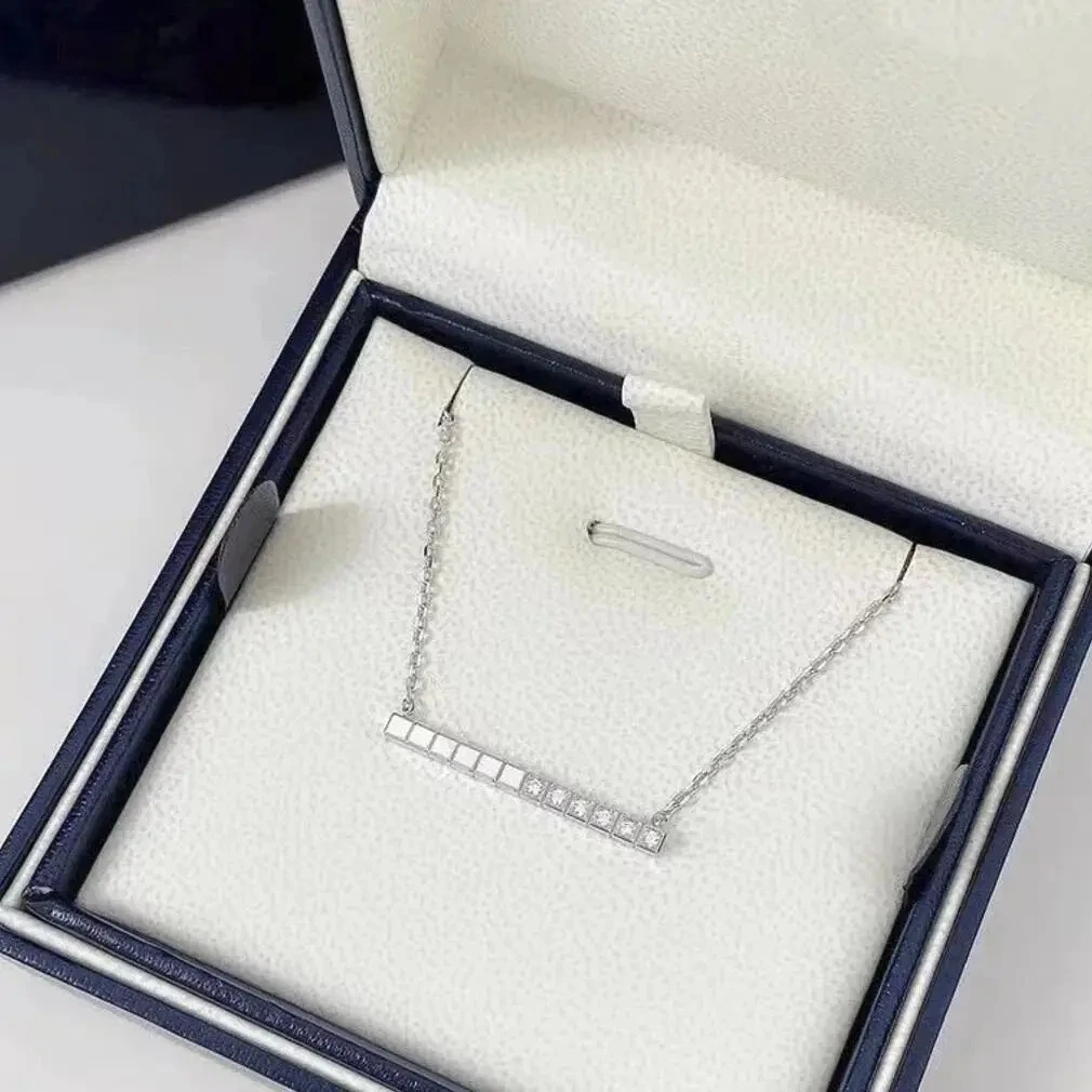 New 2023 Trend Hot Sale Famous Brand Anniversary Gifts Jewelry Necklaces For Women Cube Zircon Luxury Charms Classic 925 Sliver
New 2023 Trend Hot Sale Famous Brand Anniversary Gifts Jewelry Necklaces For Women Cube Zircon Luxury Charms Classic 925 Sliver