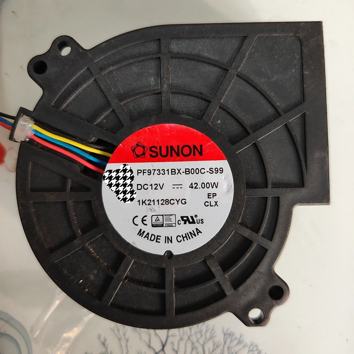 PF97331BX-B00C-S99 12V 42W 9733 high air volume blower
PF97331BX-B00C-S99 12V 42W 9733 high air volume blower