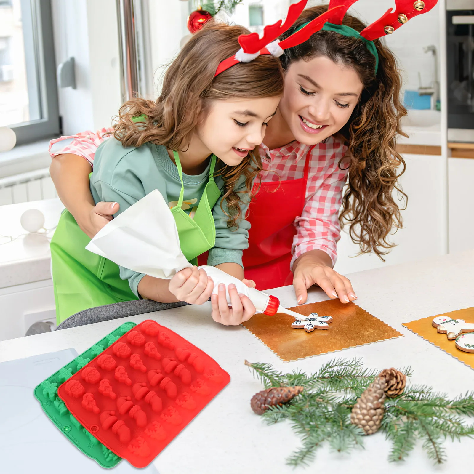 Набор из 2 силиконовых форм для шоколада на Рождество, инструмент для выпечки конфет, тортов, муссов, желе, фондана, для праздничных десертов
Набор из 2 силиконовых форм для шоколада на Рождество, инструмент для выпечки конфет, тортов, муссов, желе, фондана, для праздничных десертов