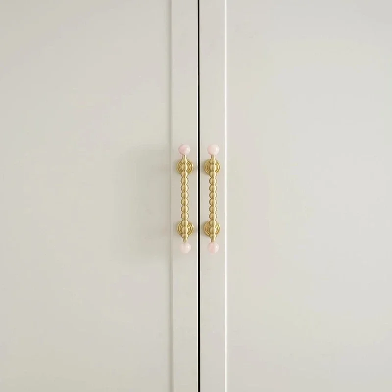 Nordic Art Handle/Natural Crystal +Brass Cabinet Handle and Knob Drawer Knobs T Bar Bedroom Door Handle for Furniture Hardware
Nordic Art Handle/Natural Crystal +Brass Cabinet Handle and Knob Drawer Knobs T Bar Bedroom Door Handle for Furniture Hardware