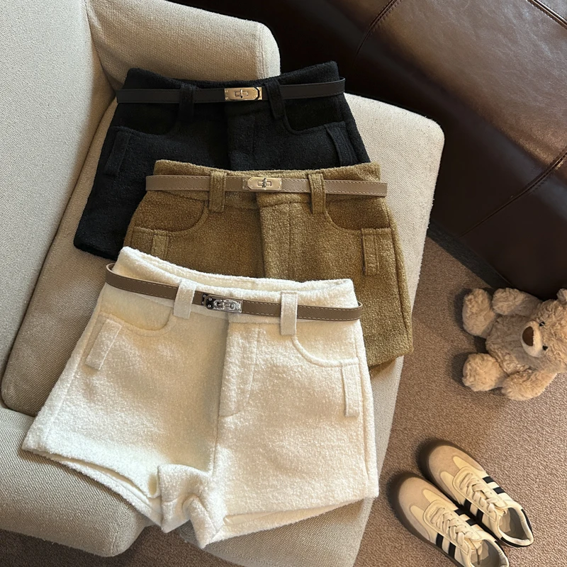 Женские осенне-зимние широкие шорты с высокой талией, женские уличные однотонные шорты из смеси шерсти, шорты
Женские осенне-зимние широкие шорты с высокой талией, женские уличные однотонные шорты из смеси шерсти, шорты
