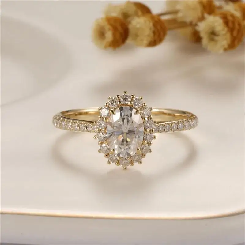 1PC 925 Silver 1.0 Carat Moissanite Rings, Luxurious and Stylish, Suitable for Parties, Banquets, Music Festivals.
1PC 925 Silver 1.0 Carat Moissanite Rings, Luxurious and Stylish, Suitable for Parties, Banquets, Music Festivals.