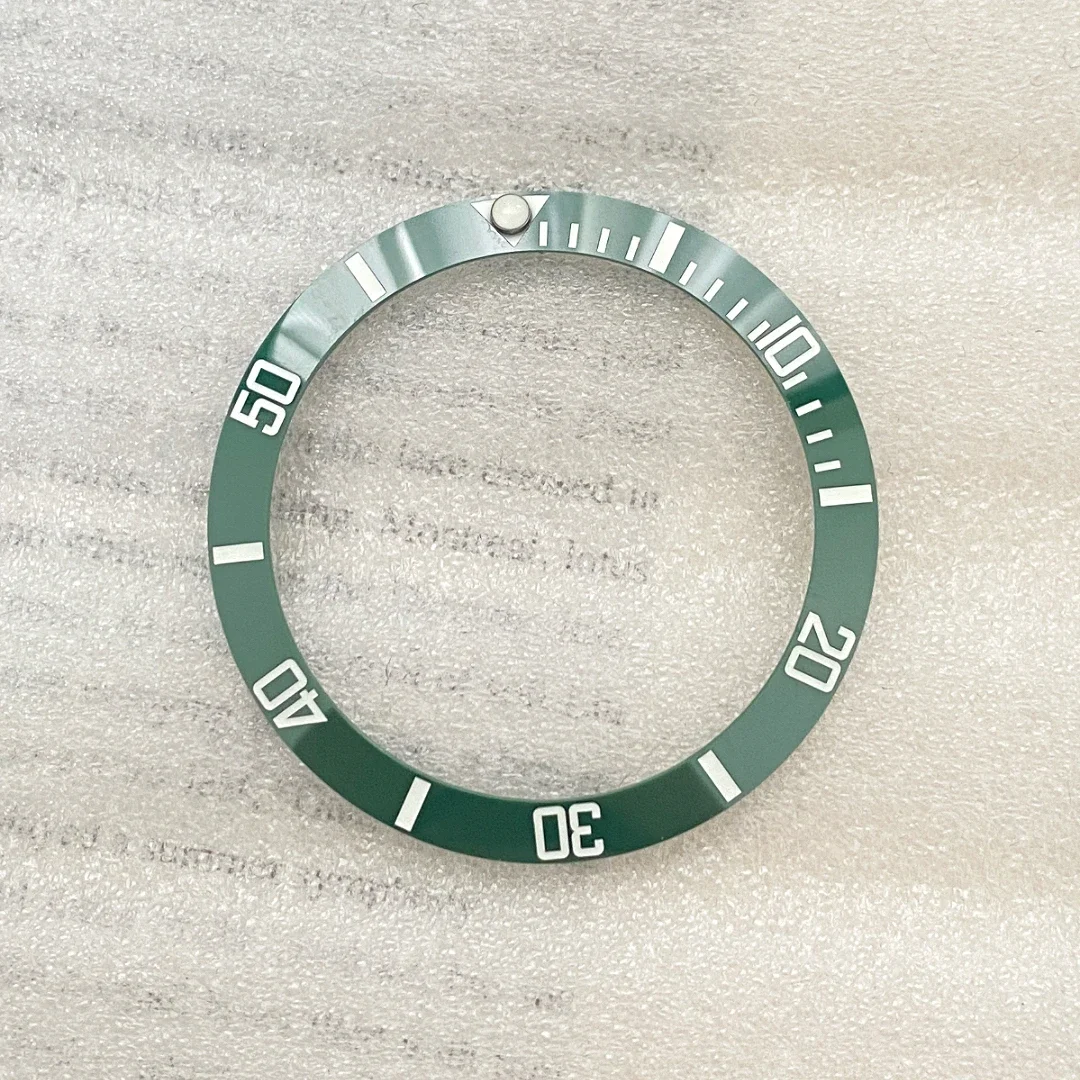 Watch Accessories 38mm Strong Luminous Ceramic Blue-green Night Aperture Substitute Black-green Water Ghost Scale Ceramic Ring
Watch Accessories 38mm Strong Luminous Ceramic Blue-green Night Aperture Substitute Black-green Water Ghost Scale Ceramic Ring