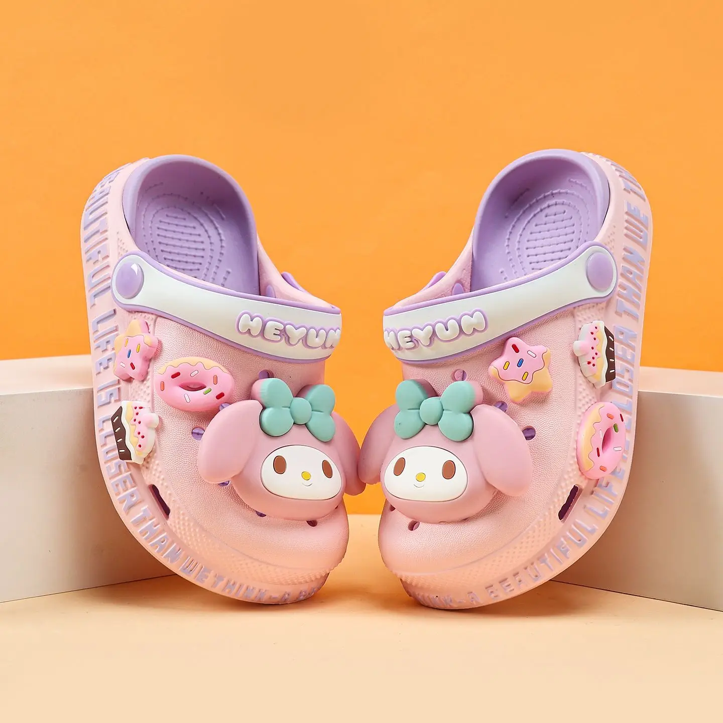 Kawaii Sanrio Kids Slip-On Clogs, Cute Dessert-Themed Charms Ornament Letter-Embossed Sole Lightweight Non-Slip Eva Casual Shoes
Kawaii Sanrio Kids Slip-On Clogs, Cute Dessert-Themed Charms Ornament Letter-Embossed Sole Lightweight Non-Slip Eva Casual Shoes