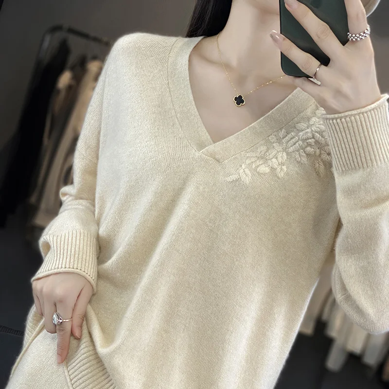Pure Cashmere Sweater for Female, V-Neck, Embroidered Flower, Long Sleeve, Solid Color, Loose and Simple, Wool Undercoat, 100%
Pure Cashmere Sweater for Female, V-Neck, Embroidered Flower, Long Sleeve, Solid Color, Loose and Simple, Wool Undercoat, 100%