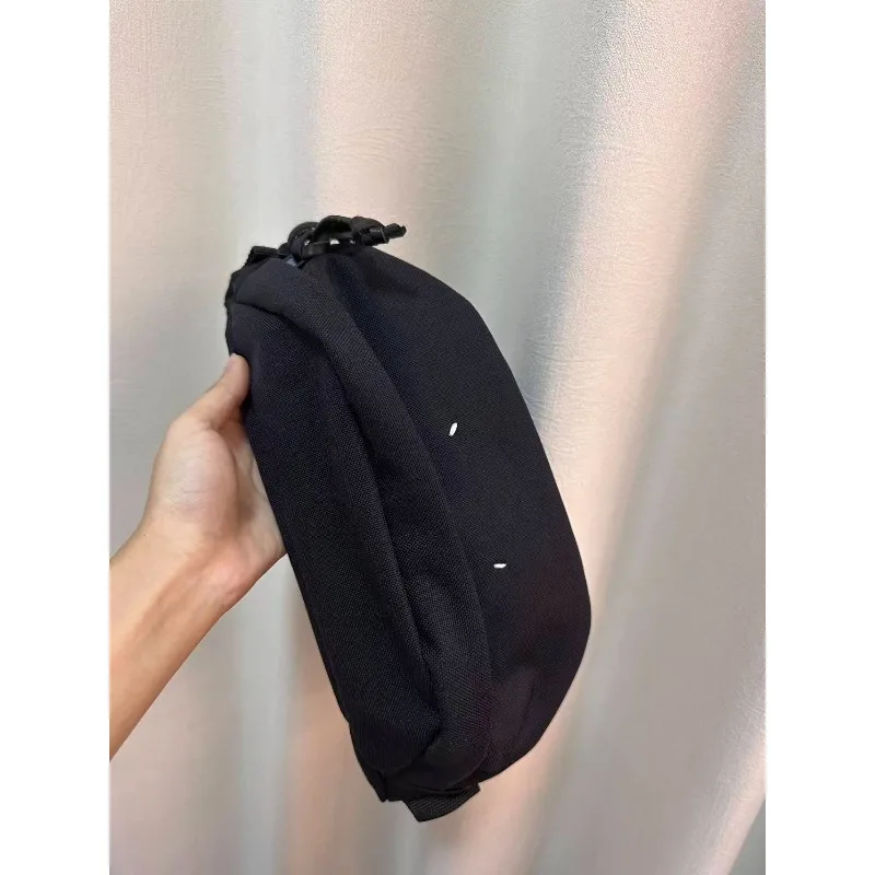 Nylon Hommes Et Femmes Oblique Petit Sac Poitrine Casual Pratique Voyage Sac De Taille
Nylon Hommes Et Femmes Oblique Petit Sac Poitrine Casual Pratique Voyage Sac De Taille