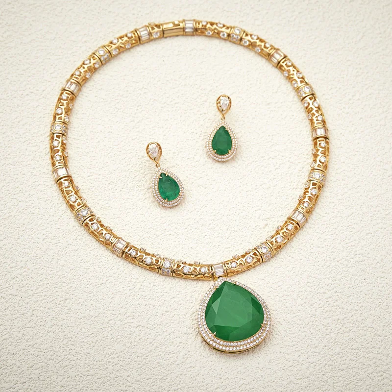 Europe America Earrings Necklace Women Lady Inlay Czech Zircon Synthetic Teardrop-shaped Emerald Party Choker Jewelry Sets
Europe America Earrings Necklace Women Lady Inlay Czech Zircon Synthetic Teardrop-shaped Emerald Party Choker Jewelry Sets