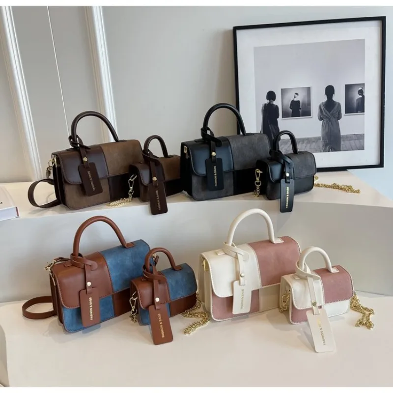 Chic Simple Luxury Diaper Bag A Large Capacity Classic Leather Tote Bag For Elegant And Fashionable Women
Chic Simple Luxury Diaper Bag A Large Capacity Classic Leather Tote Bag For Elegant And Fashionable Women