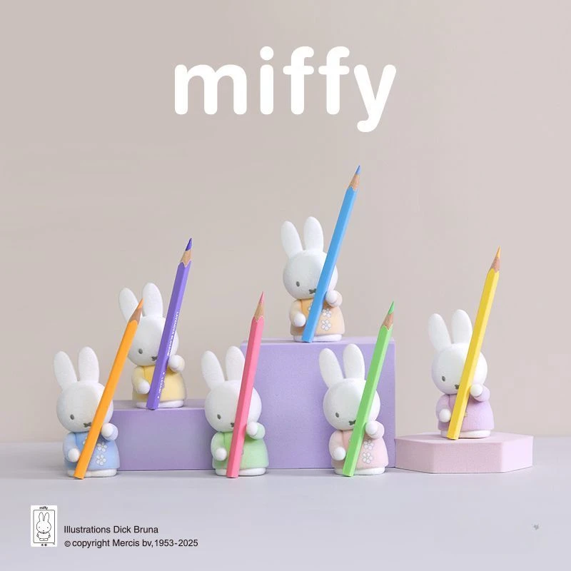 Забавная стойка для хранения Miffy, фигурка куклы, настольные украшения, кавайный держатель для ручек, украшение, модель игрушки, кронштейн для карандашей, подарок на день рождения для ребенка
Забавная стойка для хранения Miffy, фигурка куклы, настольные украшения, кавайный держатель для ручек, украшение, модель игрушки, кронштейн для карандашей, подарок на день рождения для ребенка