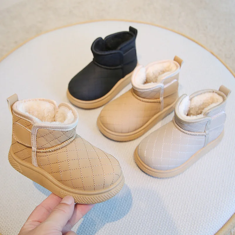 Winter Boy Girl Fleece-lined Cotton Shoes Kids Non-slip Warm Snow Boots Children Thickened Short Boots Soft-soled Outdoor Boots
Winter Boy Girl Fleece-lined Cotton Shoes Kids Non-slip Warm Snow Boots Children Thickened Short Boots Soft-soled Outdoor Boots