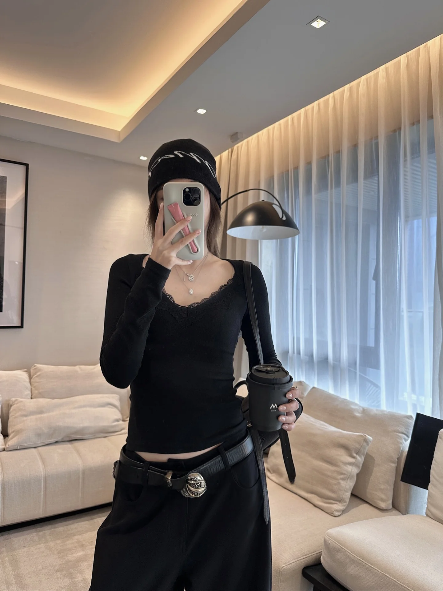 Женский облегающий вязаный топ с V-образным вырезом и кружевом, с длинными рукавами, универсальный базовый слой, сексуальный и универсальный, для активного образа жизни
Женский облегающий вязаный топ с V-образным вырезом и кружевом, с длинными рукавами, универсальный базовый слой, сексуальный и универсальный, для активного образа жизни