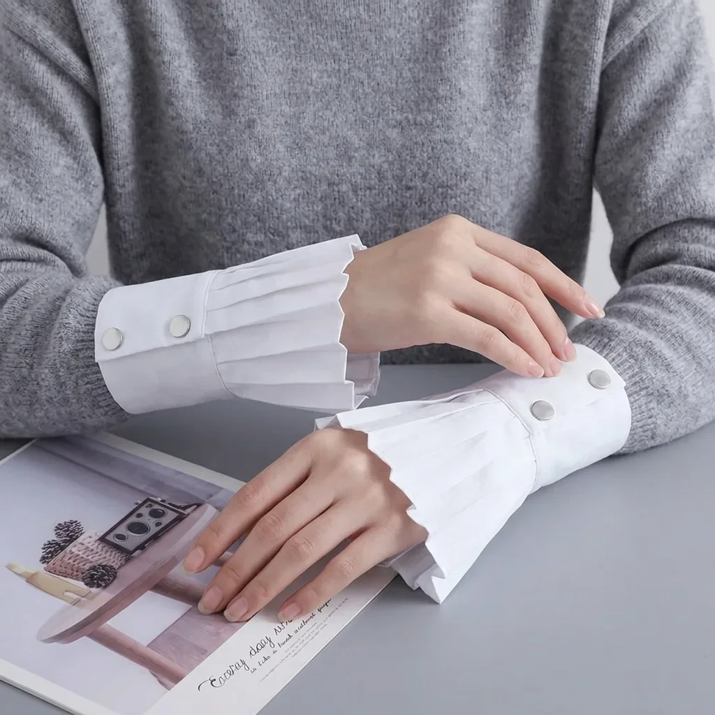 White Detachable Pleated Cuffs Ladies Sweater Shirt Decorative Ruffles Flared Sleeveles Wrist Gloves Costume Accessories
White Detachable Pleated Cuffs Ladies Sweater Shirt Decorative Ruffles Flared Sleeveles Wrist Gloves Costume Accessories