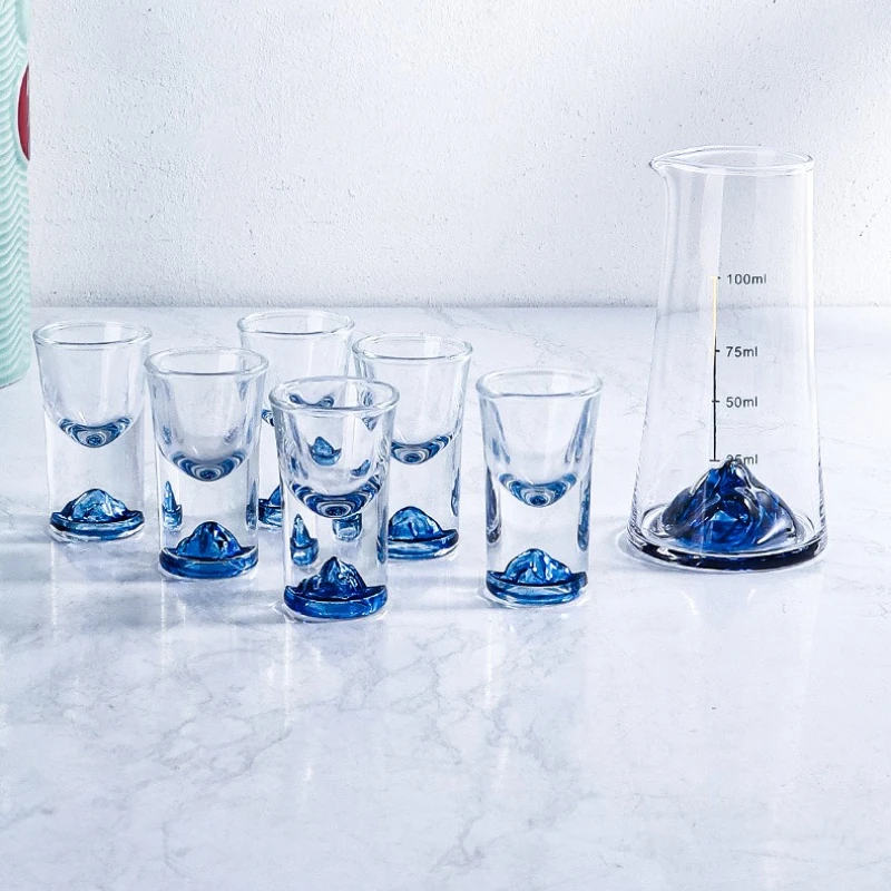Baijiu Cup Wine Jug Crystal Glass Mountain Type National Style Light Luxury Ice Blue Home Restaurant Gift Box
Baijiu Cup Wine Jug Crystal Glass Mountain Type National Style Light Luxury Ice Blue Home Restaurant Gift Box