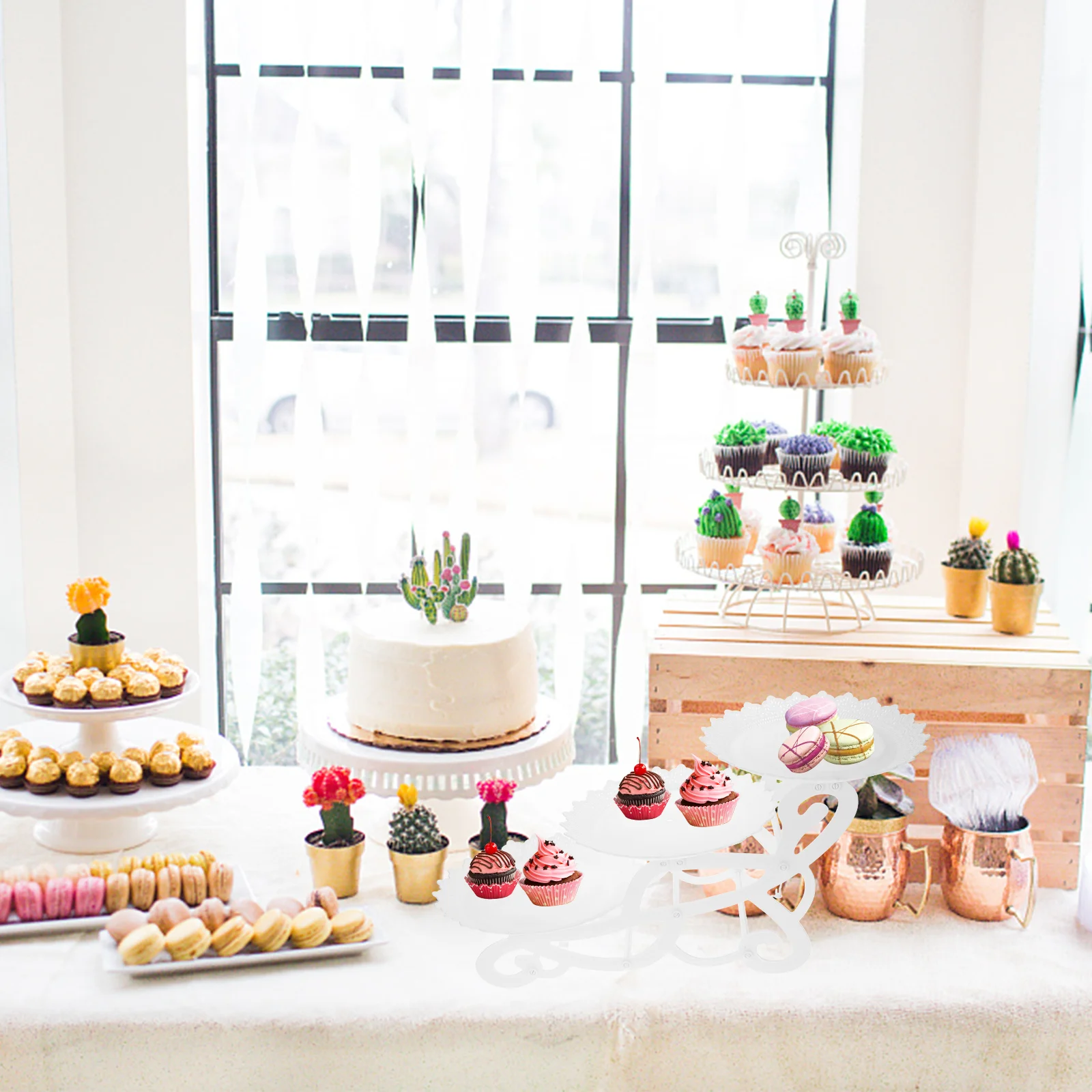Three Tier Home Decor Fruit Display Birthday Party Accessory Fruit Displaying Holder Holder Tray Storage Rack Dessert Bracket
Three Tier Home Decor Fruit Display Birthday Party Accessory Fruit Displaying Holder Holder Tray Storage Rack Dessert Bracket